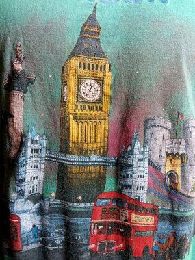 True Vintage T-shirt Large Single Stitch London Big Ben Double-Decker Bus Green